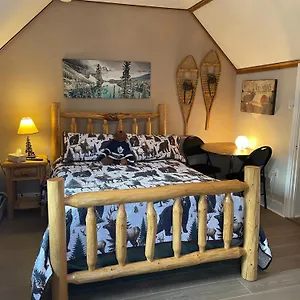 Holiday Lodge Cabins Bed & Breakfast